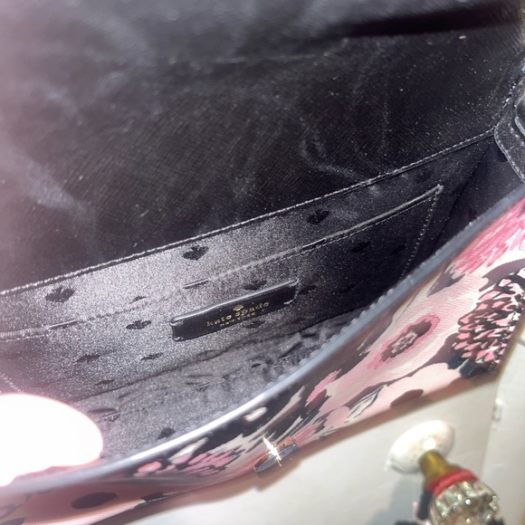 Slightly used flower Kate spade purse - Picture 3 of 3
